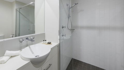 Apartments @ 212 Margaret - Tourism Guide 5