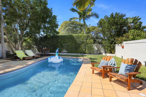 The Shack Noosa - Tourism Guide 1