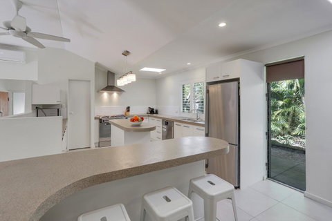 The Shack Noosa - Tourism Guide 5