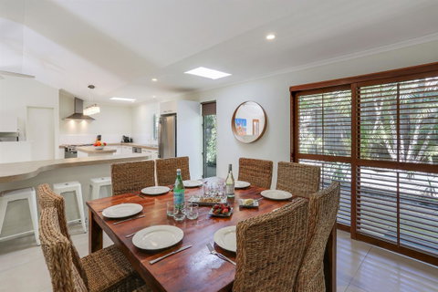 The Shack Noosa - Tourism Guide 6