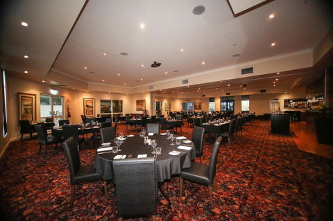 Roma Explorers Inn - Travel Search 20