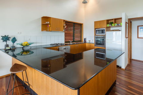 Casuarina Cove 18 - Travel Search 13