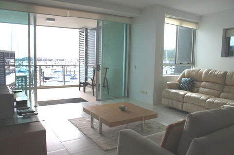 Private Seaview Apartment At Peninsula - Airlie Beach - Tourism Guide 9