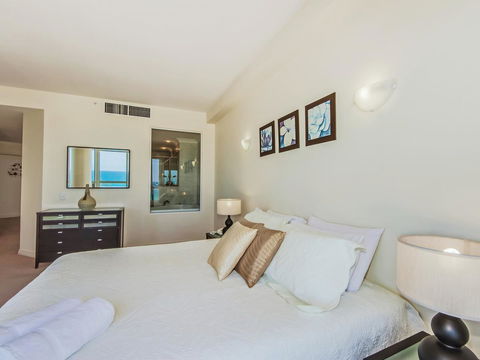 Oceana On Broadbeach - Tourism Guide 3