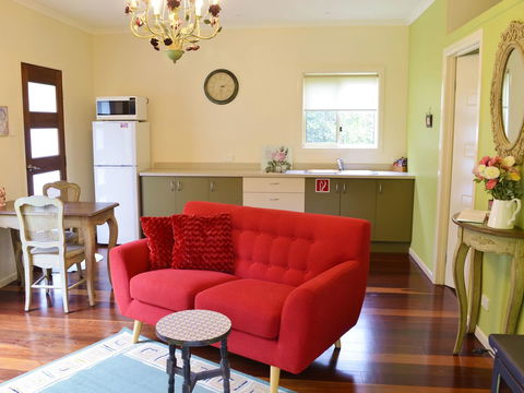 Apple Tree Cottage Montville - Cruises Travel 16