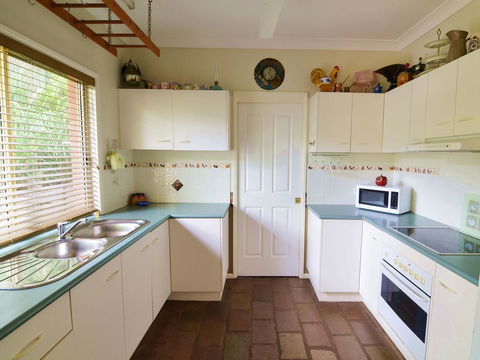 Apple Tree Cottage Montville - Cruises Travel 6