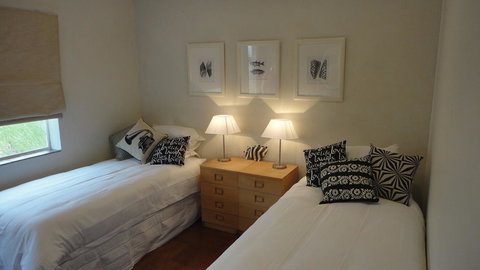 Ratcliff Cottage - Travel Search 9