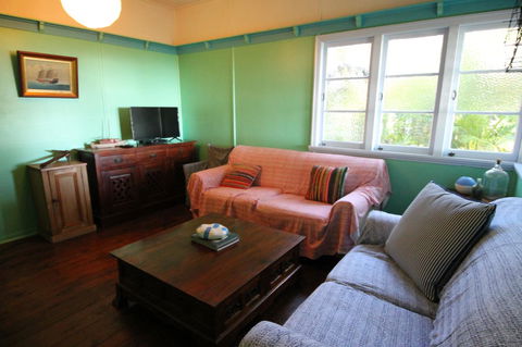 Signal Cottage - Tourism Guide 5