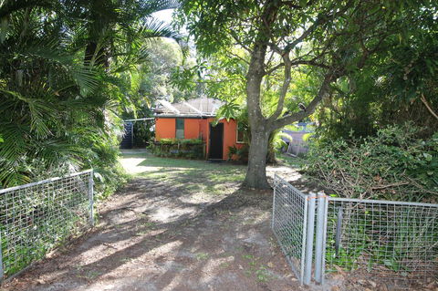 Signal Cottage - Tourism Guide 1