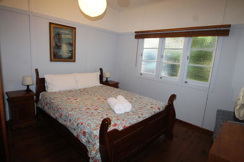 Signal Cottage - Tourism Guide 8