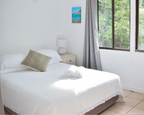 1 Min. Walk To Beach Horeseshoe Bay Holiday Units - Travel Search 0