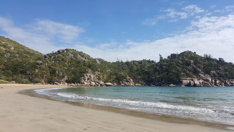 1 Min. Walk To Beach Horeseshoe Bay Holiday Units - Travel Search 7