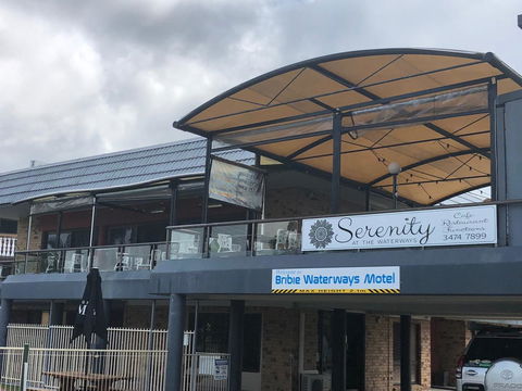 Bribie Waterways Motel - Cruises Travel 14