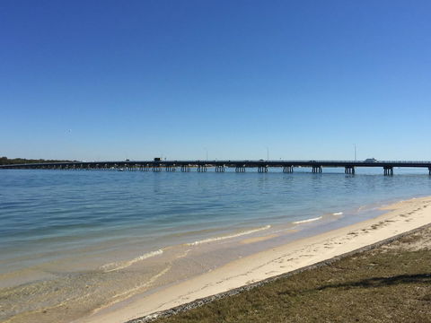 Bribie Waterways Motel - Cruises Travel 20