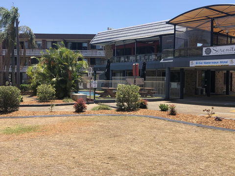 Bribie Waterways Motel - Cruises Travel 2