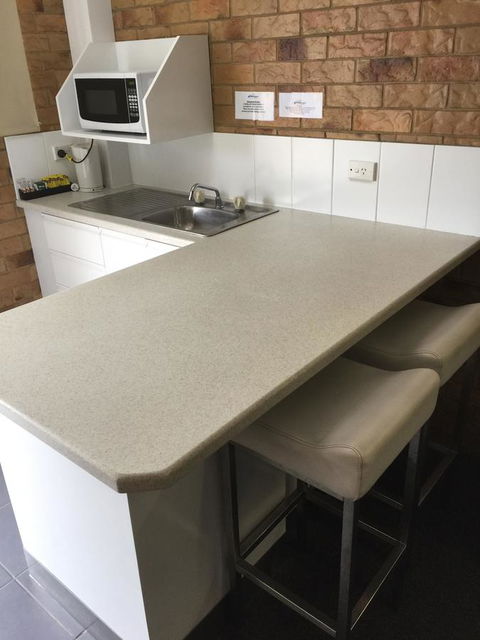 Bribie Waterways Motel - Cruises Travel 29