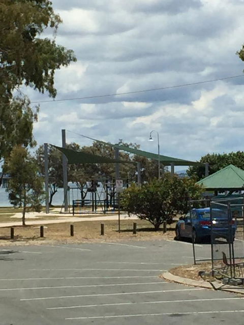 Bribie Waterways Motel - Cruises Travel 27