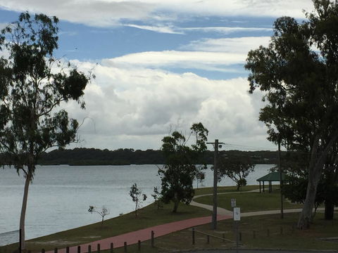 Bribie Waterways Motel - Cruises Travel 34
