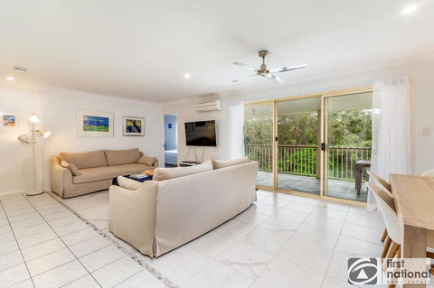 Immaculate Spacious Second Floor Unit Overlooking Pristine Parklands - Tourism Guide 3