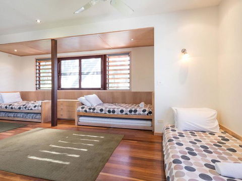 Laguna House - Travel Search 5