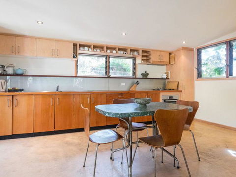 Laguna House - Travel Search 11