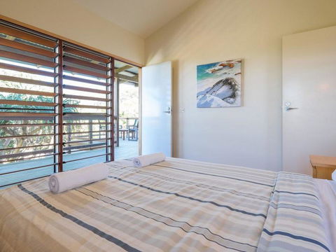 Laguna House - Travel Search 13