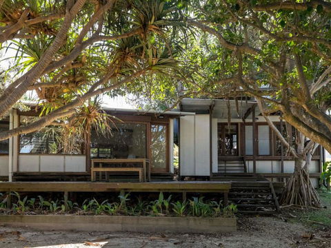 Laguna House - Travel Search 8