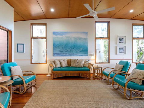 Claytons 1 By Discover Stradbroke - Cruises Travel 13