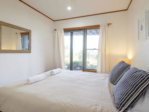 Claytons 1 By Discover Stradbroke - Cruises Travel 6