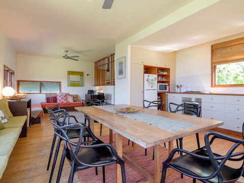 Eddies Place - Travel Search 9