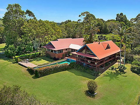 Toad Hall Byron Hinterland-Tintenbar - Cruises Travel 0