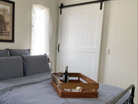 #Beach Shack On Oceanic - Travel Search 1