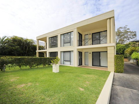 'Bagnall Views' 2/161 Government Rd - Stylish & Modern Duplex Across The Road To The Waters Edge - Cruises Travel 0