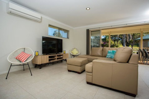 'Banksia Atura' At Tura Beach - Tourism Guide 2