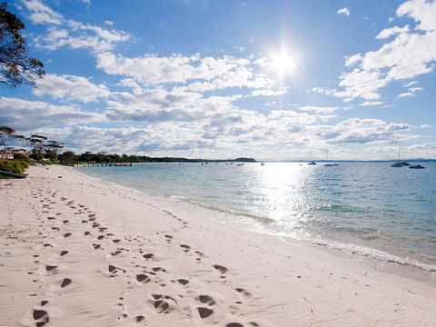 'Beachside' Shoal Bay, Unit 4 - Cruises Travel 1