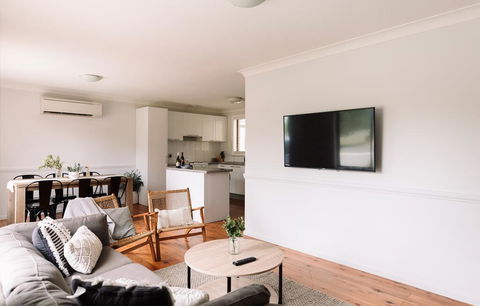'Comfy & Cosy' - Close To Hospital, Cadia And Early Riser CafÃ© - Travel Search 1