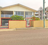 'Mooring One Downstairs' 23 Shoal Bay Rd - Fantastic ground floor duplex with views WIFI and Air Conditioning - Cruises Travel