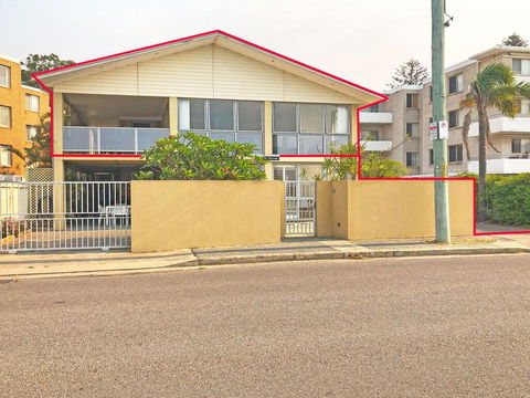 'Mooring Two Upstairs', 23 Shoal Bay Rd - Stunning Views, WIFI, Air Conditioning And Boat Parking - Travel Agents 0
