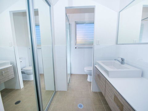 1 'Florida', 5 Lillian Street - 2 Min Walk To Beach, Shops & Restaurants - Cruises Travel 1