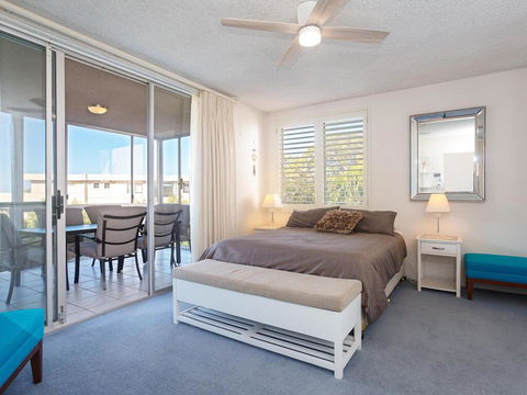 1 'Portofino' 7 Laman Street - Aircon & 1st Level Unit - Cruises Travel 3