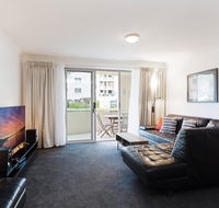 1 'SEASHELLS' 21-23 MAGNUS STREET - WIFI POOL LIFT  AIR CONDITIONING - Cruises Travel