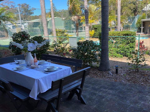 10 'Carindale' 19 Dowling St - Ground Floor Unit With WIFI, Foxtel And Linen - Cruises Travel 0