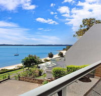 10 'Kiah' 53 Victoria Parade - Waterfront Views AIRCON and Close to the Marina. - Cruises Travel