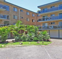 10 'Parkview' 11-13 Catalina Close - peaceful park views - Cruises Travel