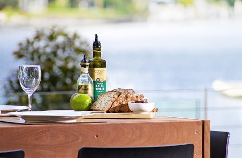 103 Noosa Parade - Tourism Guide 2