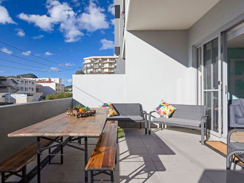 104 'The Shoal' 6-8 Bullecourt Street - Linen Included & Under 200m To Beach - Cruises Travel 3
