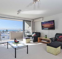 11 'Bayview Apartment' 42 Stockton Street - right in the CBD of Nelson Bay with water views - Cruises Travel