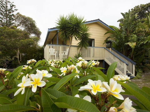 11 Coast At Boomerang Beach - Travel Search 0