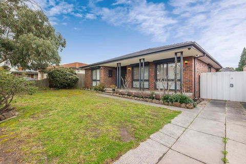 111, Relaxing Family Getaway In Burwood - Travel Search 0