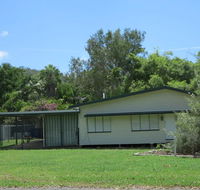 12 Wansfell Street Picnic Bay - Travel Search